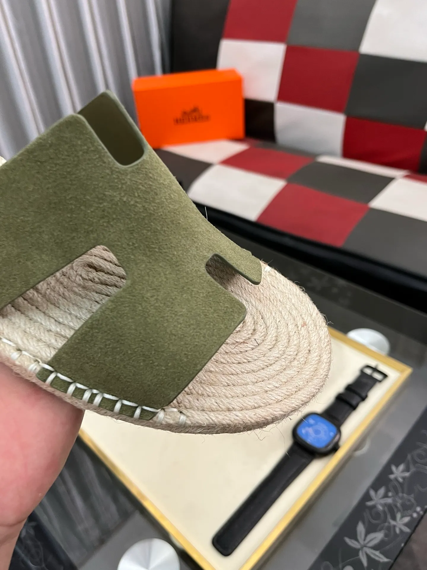 Men's shoes 💰320⌚️⌚️《HERMES》Hermès 💁♂️Men's casual slippers, quality comparison at counters🧚🏿♂️ The first layer of the upper is imported high mercerized matte, purely hand-drawn, raw rubber breathable and non-slip outsole, the lining is breathable and comfortable lambskin, the density is 100% comfortable, the original rubber outsole is wear-resistant and has a code number of 38-44. Can be customized 45-46-47